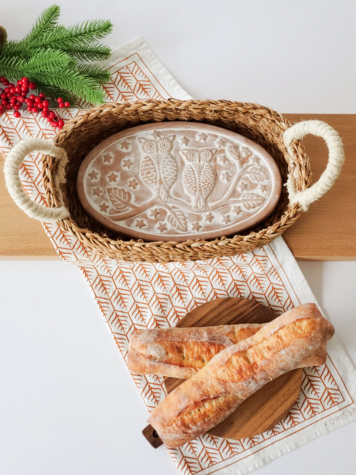 Bread Warmer & Basket - Owl Oval