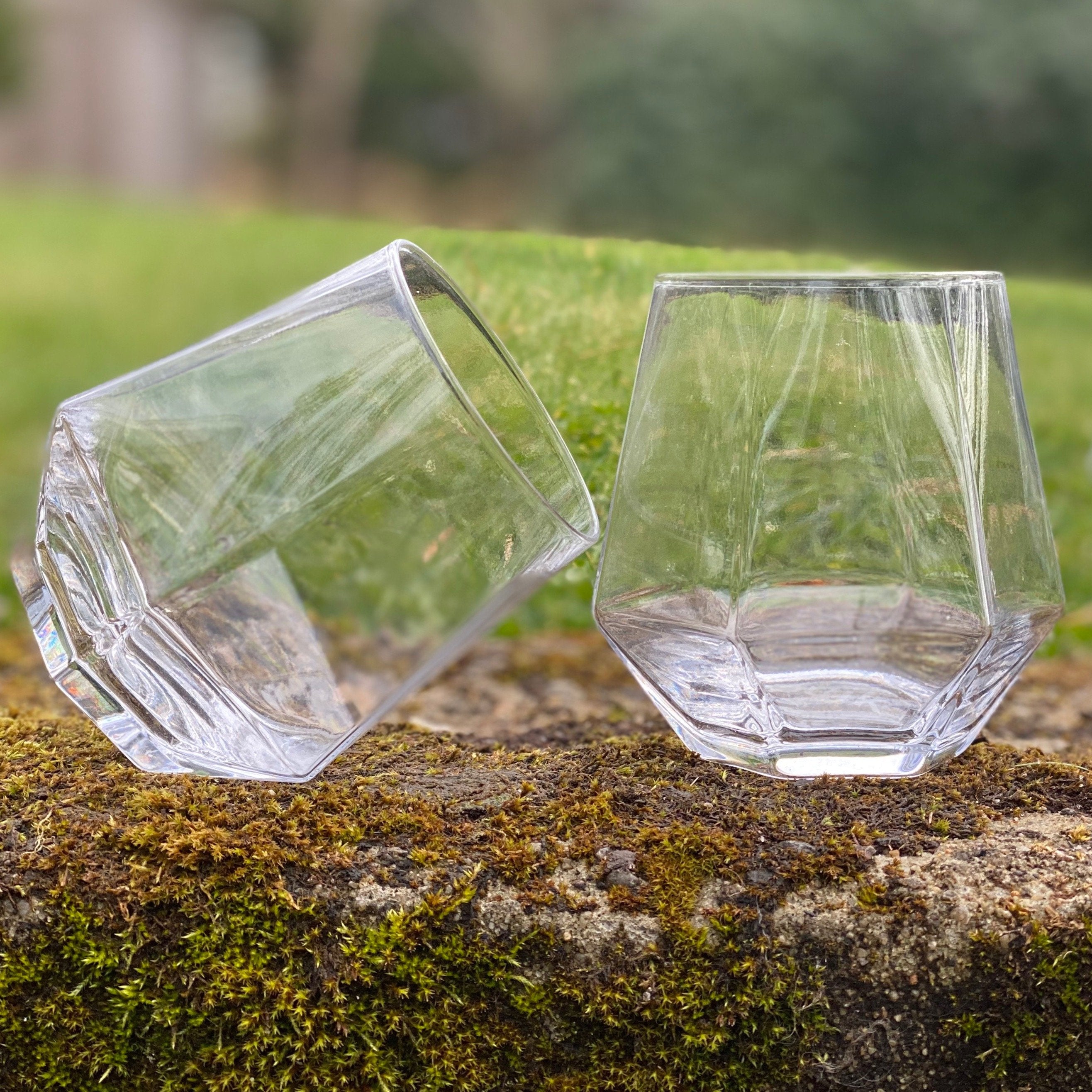 Diamond shaped crystal glass - set of 2